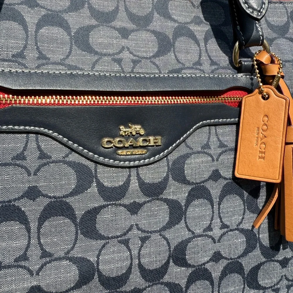 Coach Cleo Carryall Chambray - Picture 4 of 13